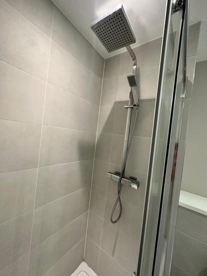 Private Ensuite Room ดับลิน ภายนอก รูปภาพ